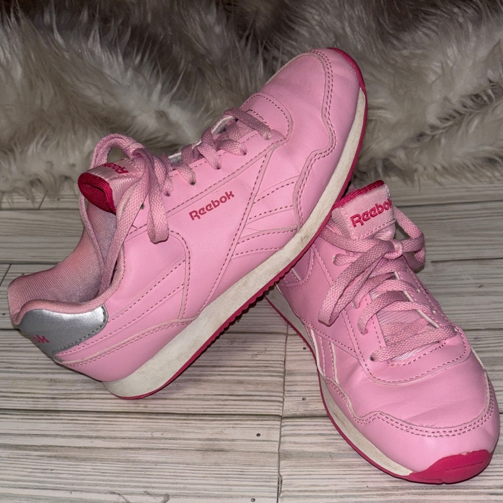 Reebok Classic Pink Jogger Sneakers Tennis Shoes Summer Ready Girls Size 2